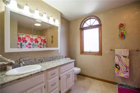 2202 Willowtree Ln, Maumee, OH 43537 photo 21