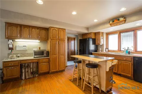 2202 Willowtree Ln, Maumee, OH 43537 photo 16