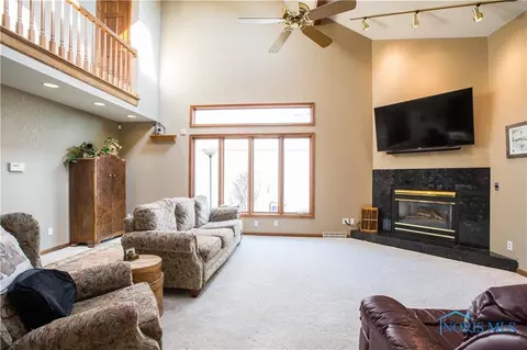 2202 Willowtree Ln, Maumee, OH 43537 photo 9