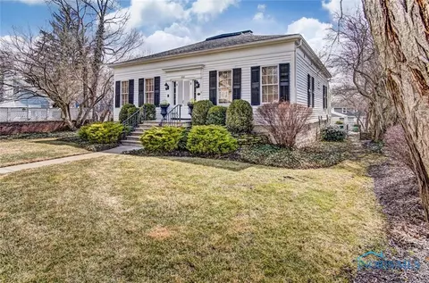 228 E Broadway St, Maumee, OH 43537 photo 1