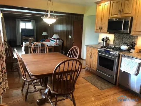 23559 W Hellwig Rd, Genoa, OH 43430 photo 8