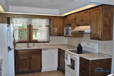 14162 County Road 10-3, Lyons, OH 43533 photo 4