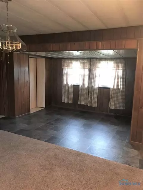 330 E Bartlow St, Deshler, OH 43516 photo 16