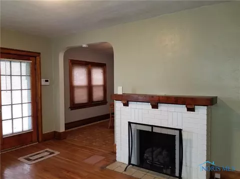 1717 Perth St, Toledo, OH 43607 photo 4