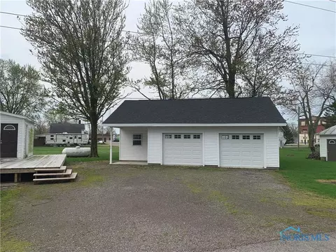 106 E Forrest St, Continental, OH 45831 photo 2