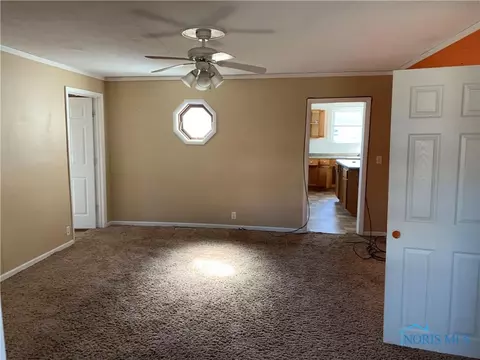 106 E Forrest St, Continental, OH 45831 photo 4