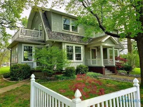 103 E North St, West Unity, OH 43570 photo 1