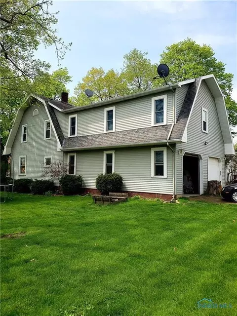 103 E North St, West Unity, OH 43570 photo 2