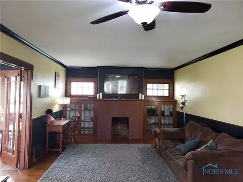 103 E North St, West Unity, OH 43570 photo 5