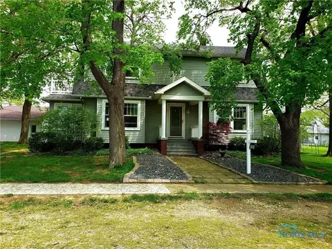 103 E North St, West Unity, OH 43570 photo 3