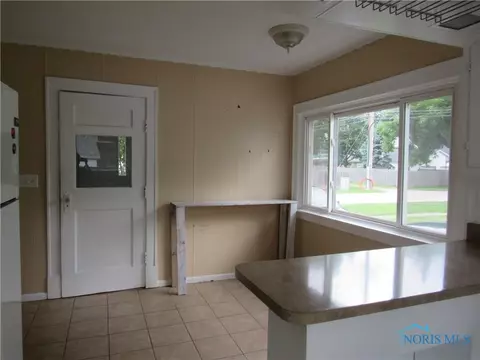 601 E Main St, Delta, OH 43515 photo 8