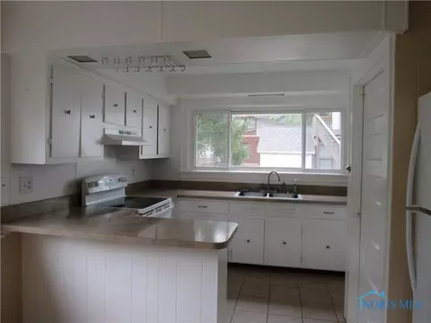 601 E Main St, Delta, OH 43515 photo 5