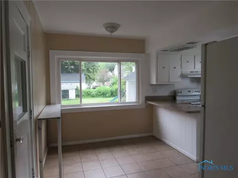 601 E Main St, Delta, OH 43515 photo 4