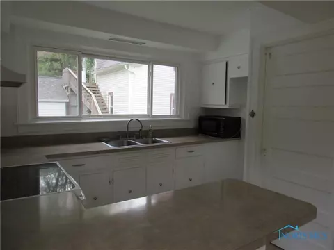 601 E Main St, Delta, OH 43515 photo 6