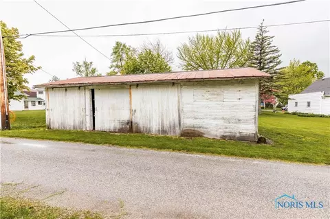 420 N Walnut St, Bryan, OH 43506 photo 6