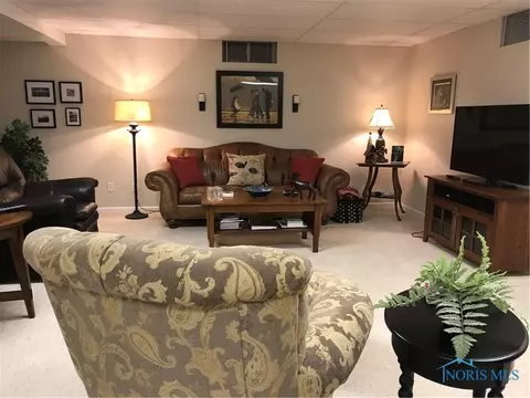 1183 Apache Dr, Wauseon, OH 43567 photo 9