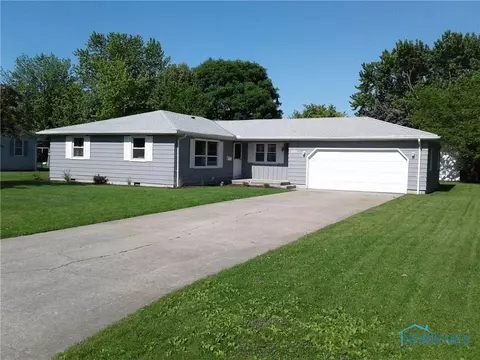820 N Walnut St, Paulding, OH 45879 photo 1