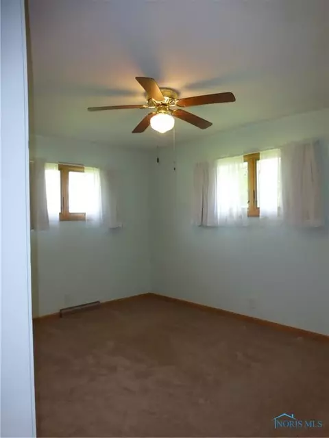 208 N Summit St, Edon, OH 43518 photo 13