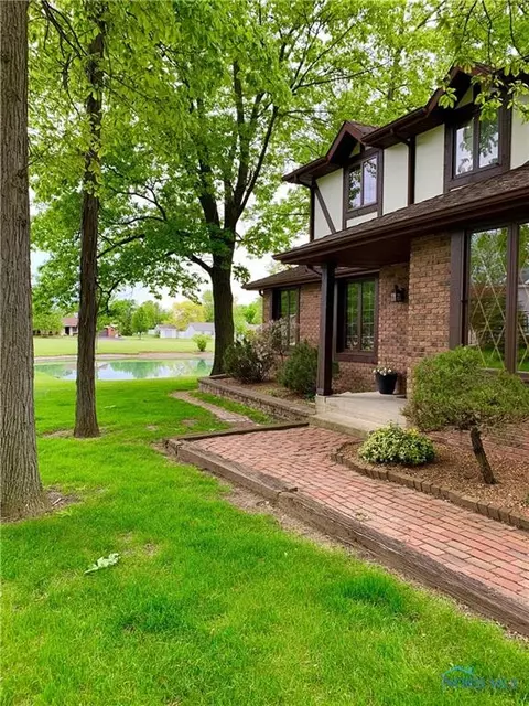 112 Scott Dr, Bryan, OH 43506 photo 2