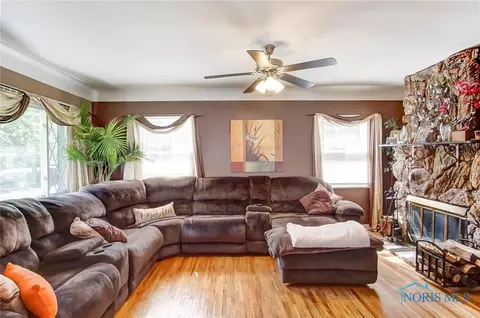 2616 Lambert Dr, Toledo, OH 43613 photo 6