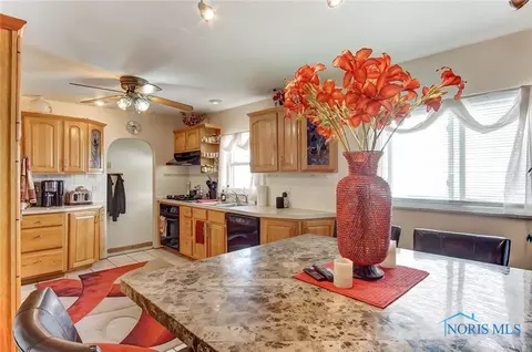 2616 Lambert Dr, Toledo, OH 43613 photo 10