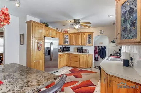 2616 Lambert Dr, Toledo, OH 43613 photo 11