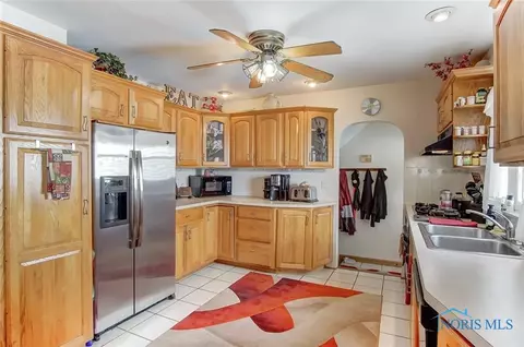 2616 Lambert Dr, Toledo, OH 43613 photo 12