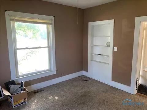 732 S Main St, Bryan, OH 43506 photo 2
