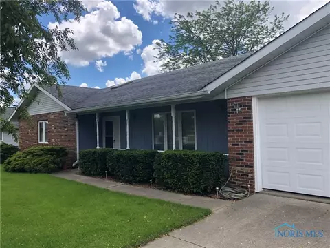 105 Avalon Dr, Bryan, OH 43506 photo 1