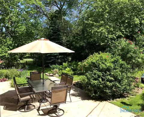 1978 Richmond Rd, Toledo, OH 43607 photo 10