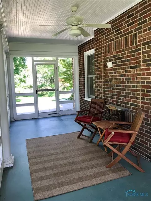 1978 Richmond Rd, Toledo, OH 43607 photo 11