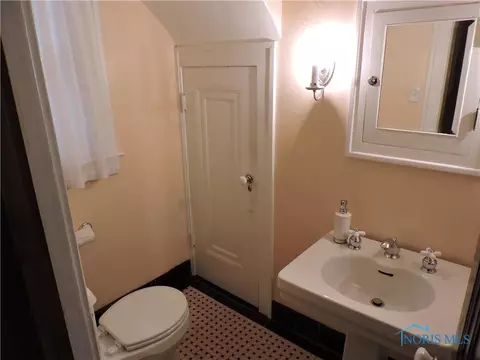1978 Richmond Rd, Toledo, OH 43607 photo 24