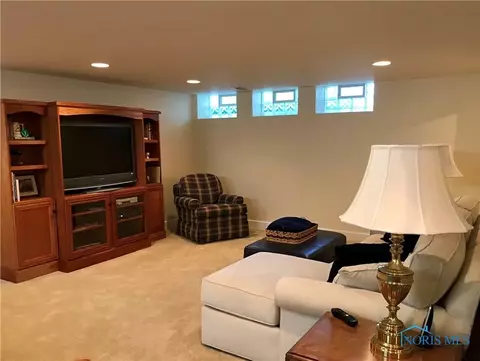 1978 Richmond Rd, Toledo, OH 43607 photo 33