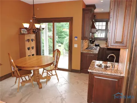 1978 Richmond Rd, Toledo, OH 43607 photo 22