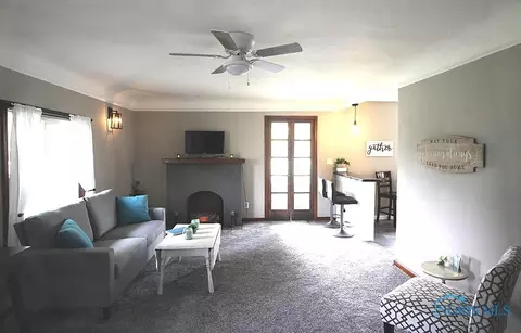 116 Wilber St, Walbridge, OH 43465 photo 2