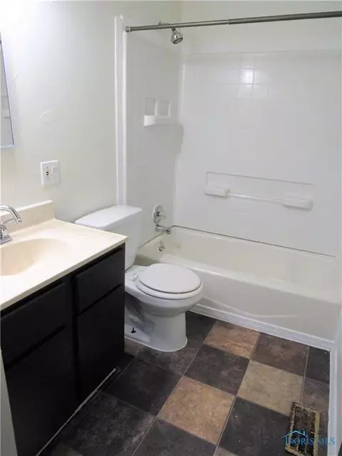 4232 Foxchapel Rd, Toledo, OH 43607 photo 7