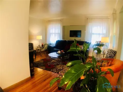 410 Darrow Ave, Toledo, OH 43607 photo 8