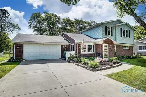 1024 Scribner St, Maumee, OH 43537 photo 2
