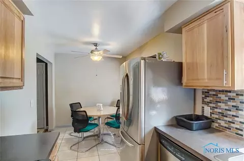 1024 Scribner St, Maumee, OH 43537 photo 10