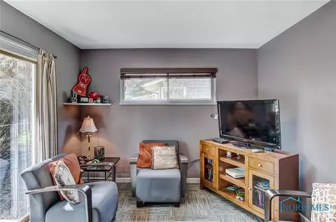 1024 Scribner St, Maumee, OH 43537 photo 15