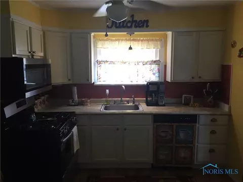 728 E Wilson St, Bryan, OH 43506 photo 17