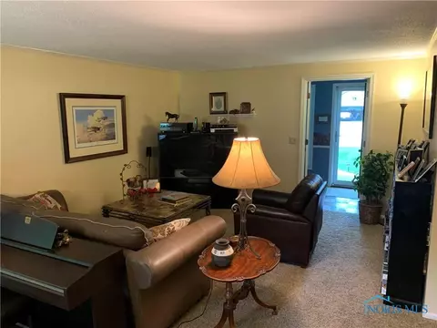 1214 Greendale Ave, Bryan, OH 43506 photo 2