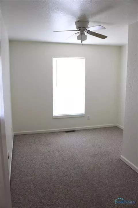 725 Underwood Ave, Toledo, OH 43607 photo 4
