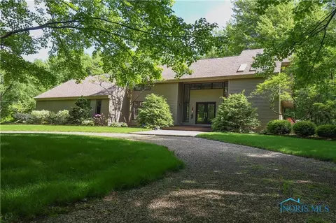 10945 Ramm Rd, Whitehouse, OH 43571 photo 3