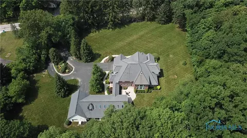 7155 Coder Rd, Maumee, OH 43537 photo 2