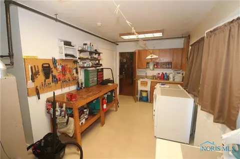 613 Richards Rd, Toledo, OH 43607 photo 35