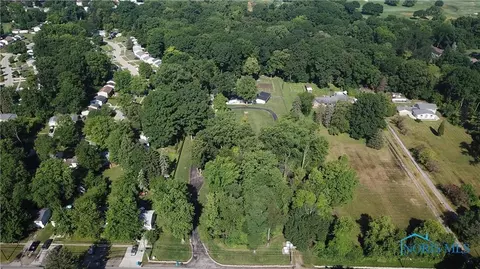 613 Richards Rd, Toledo, OH 43607 photo 2