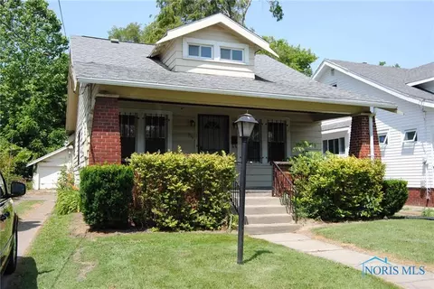 911 Brookley Blvd, Toledo, OH 43607 photo 2
