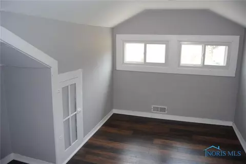 911 Brookley Blvd, Toledo, OH 43607 photo 16