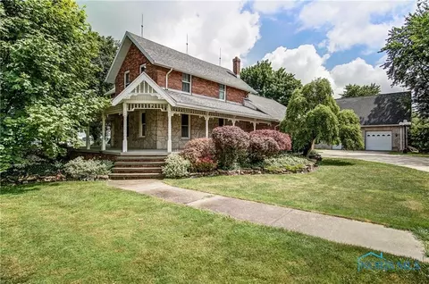 29332 E Broadway St, Walbridge, OH 43465 photo 1